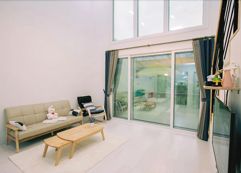 Gapyeong Animal Caravan Pension