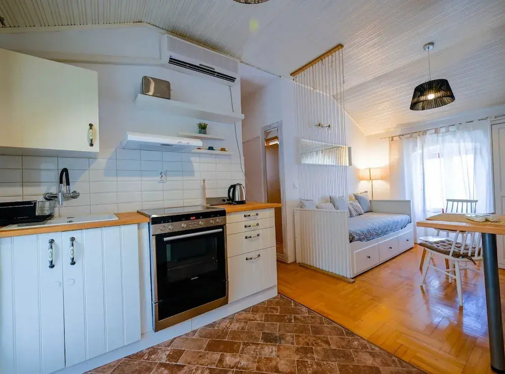 Snug and Stylish Downtown Rovinj Apartment