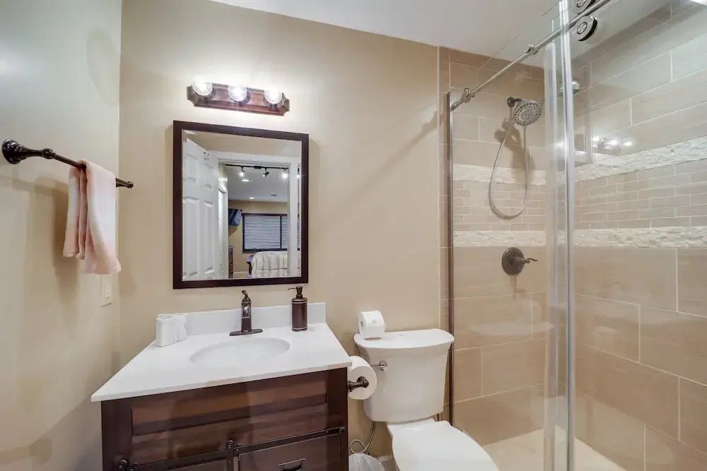 Mtn-view Condo w/ Lookout Deck in Banner Elk!