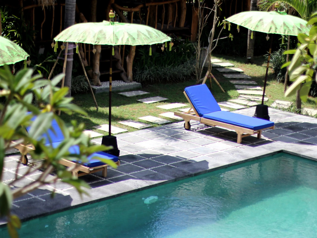The Calmtree Bungalows