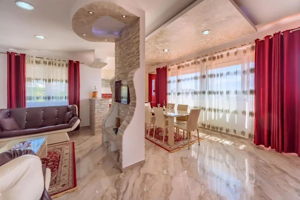 Ani Apartmani