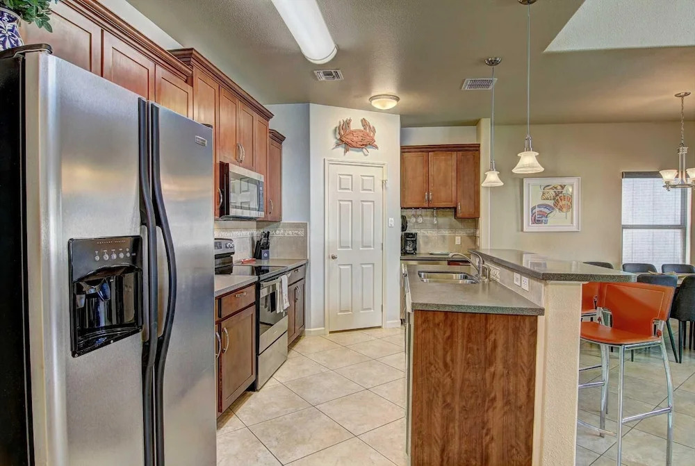 Safe Harbor - 3 Br Townhouse