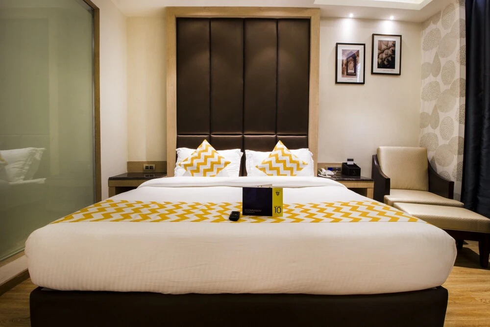 V Hotel