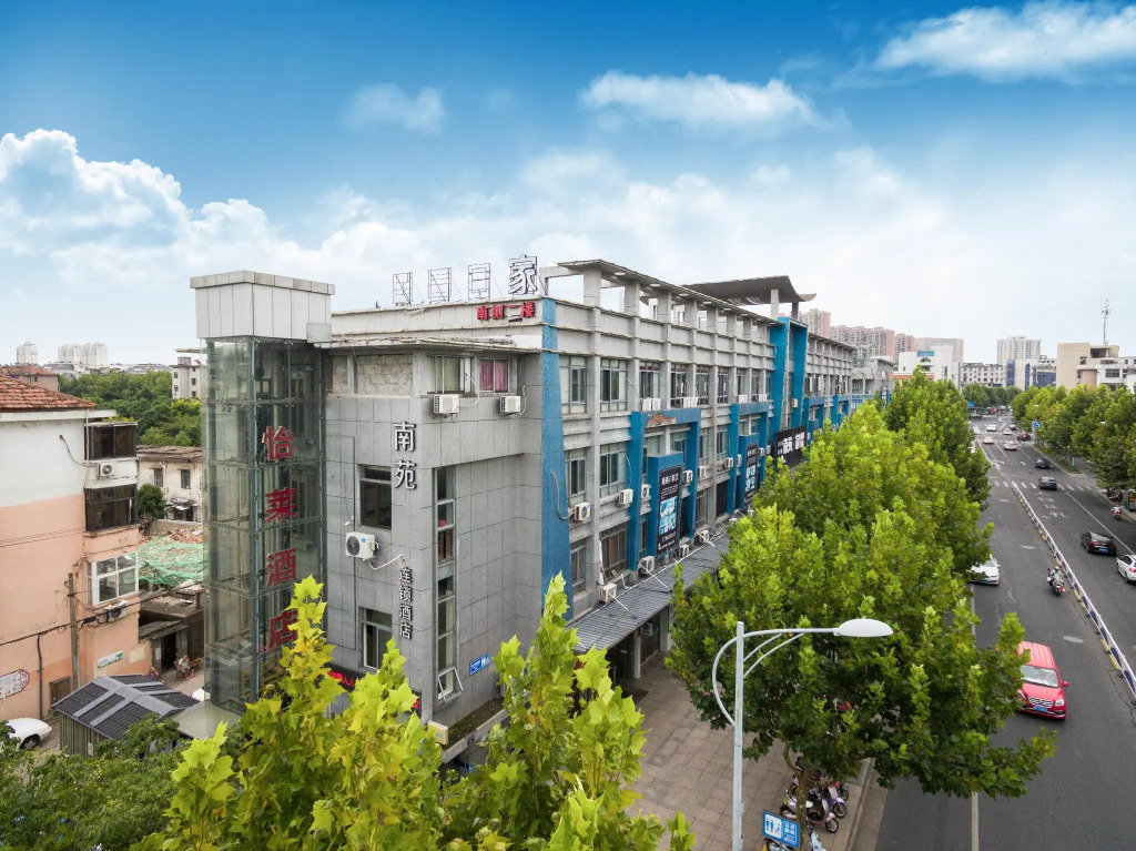 Elan Inn Jiaxing Haiyan Qinjian Nan Road