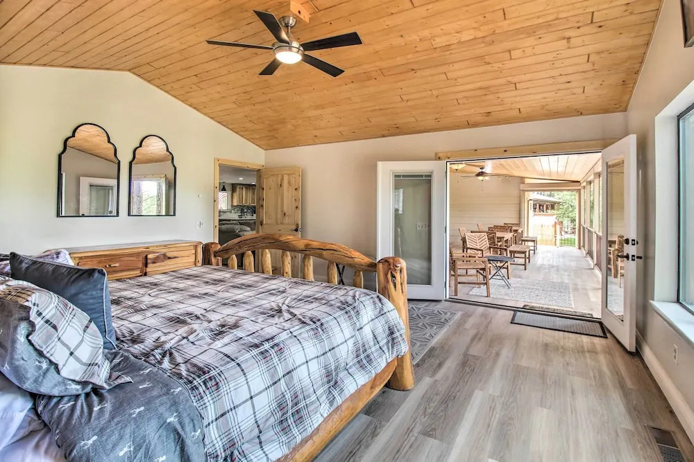 Game Room & Wooded Views: Pinetop Cabin!
