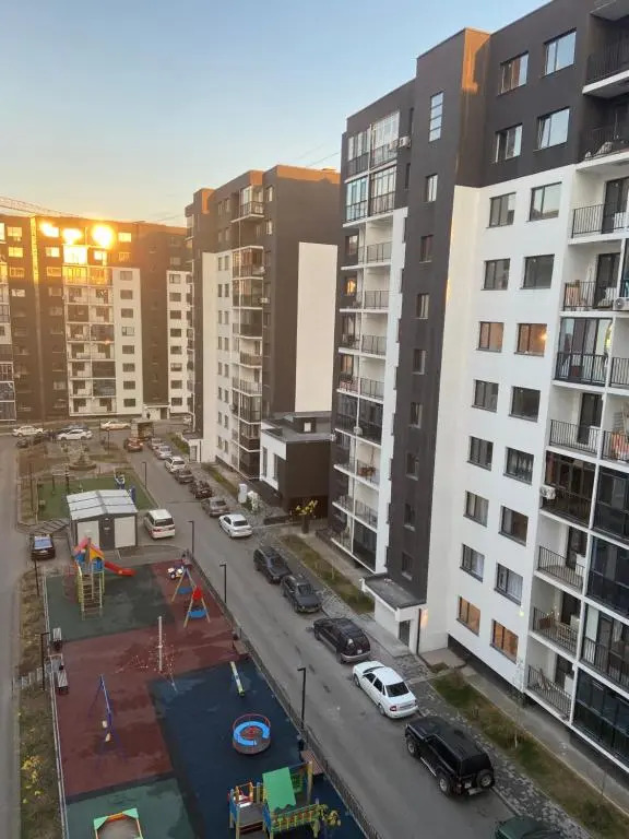 Comfortable apartment with 2 bedrooms on Tole bi 285/8