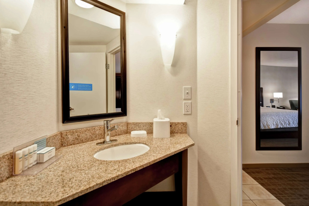 Hampton Inn Overland Park