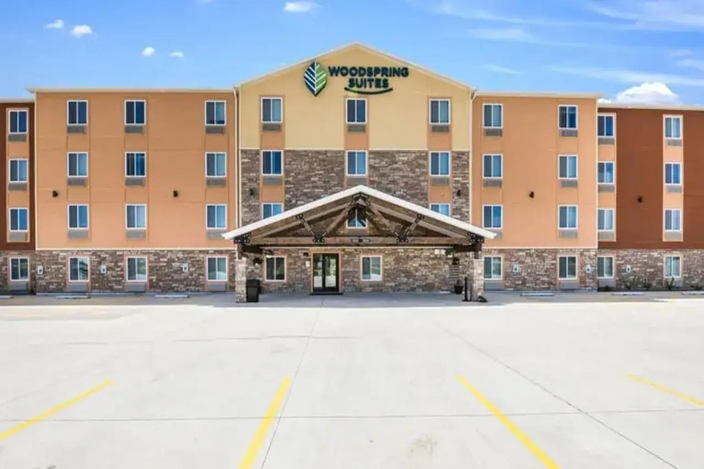 WoodSpring Suites Davenport Quad Cities