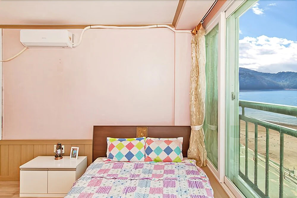 Yeongheung-do Hae Beach Pension