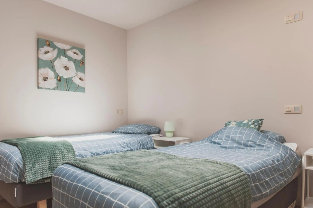 Het Oplaadpunt: bed, bike, hike, 8-12 p