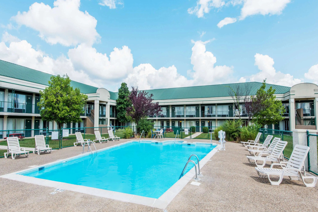 Days Inn Elizabethtown