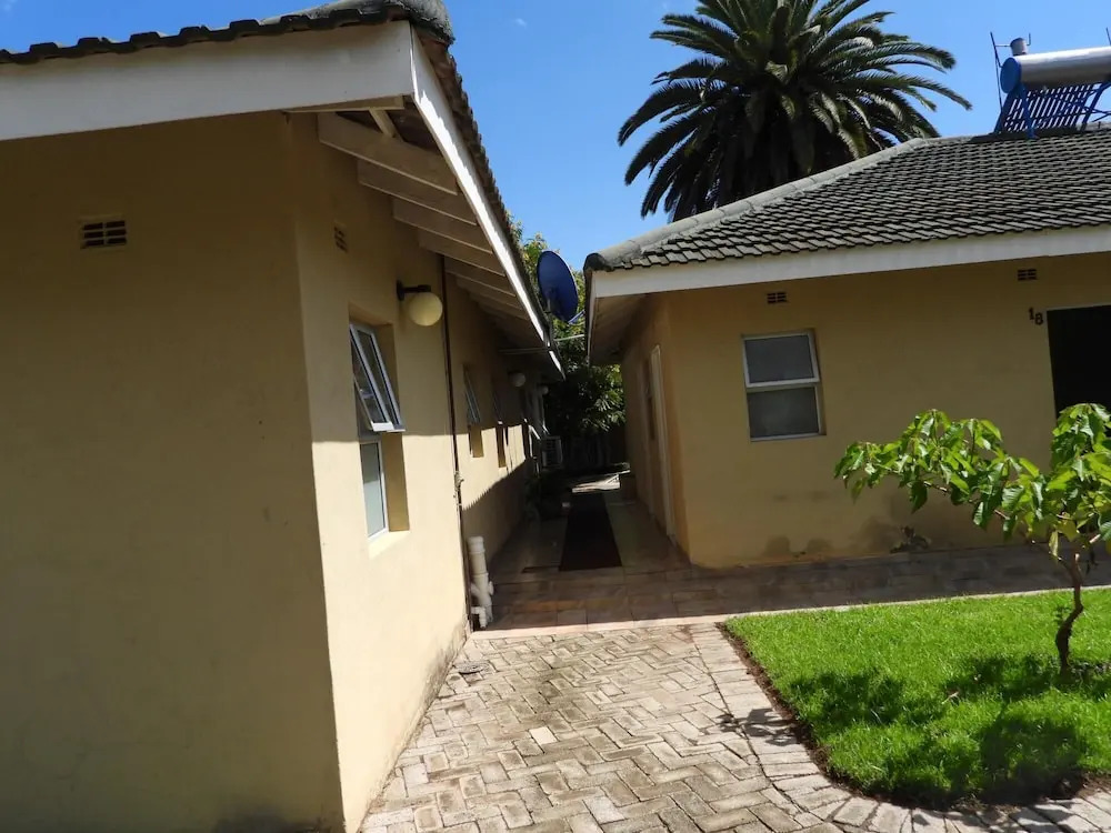 2 Bed Apartment With Ensuite Kitchenette- 2071