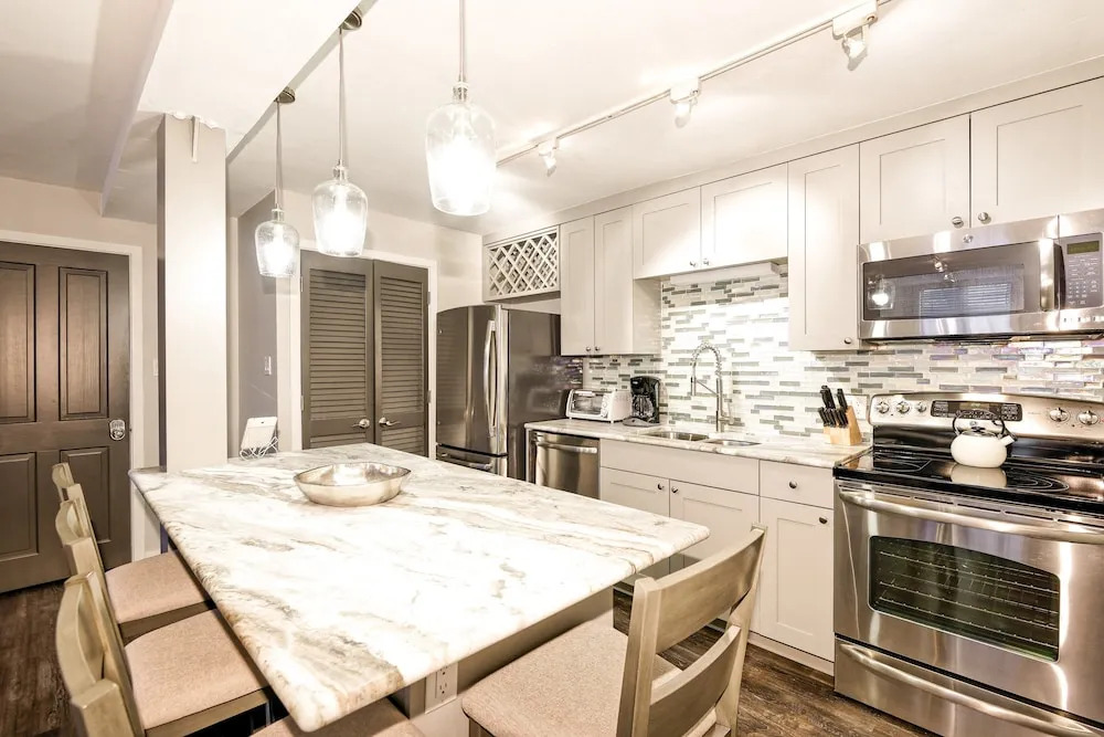 731 East Durant Avenue Condo Unit 22