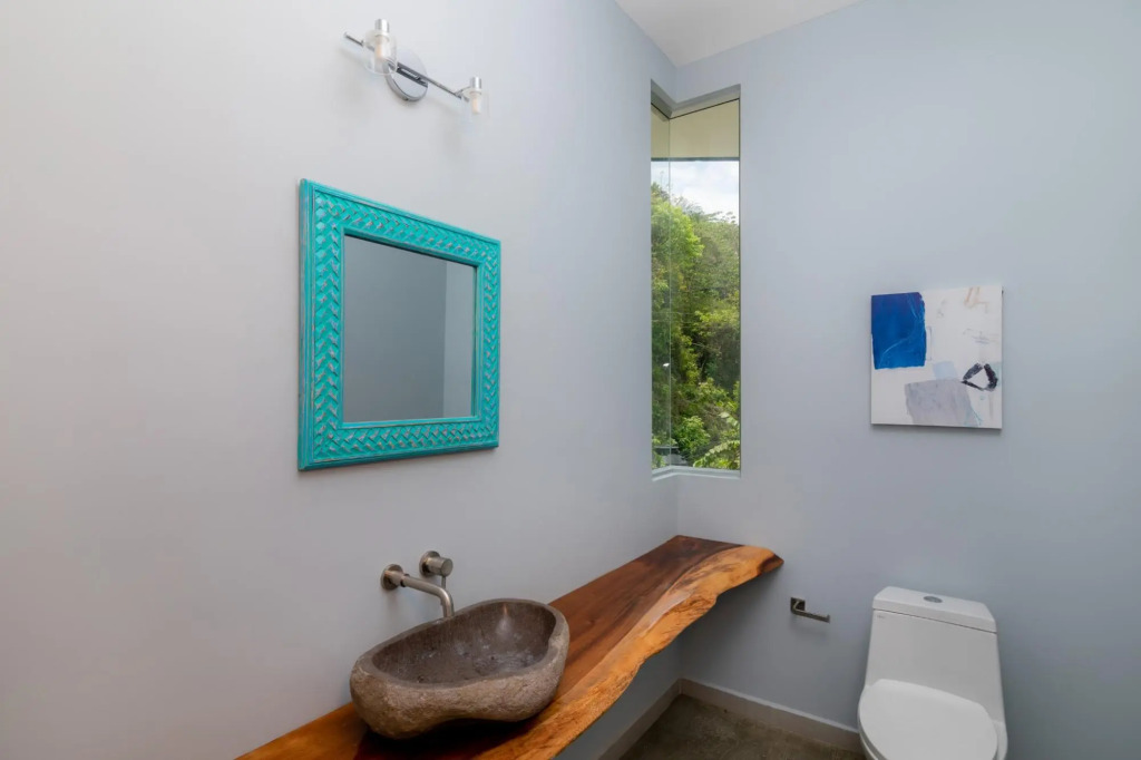 34 Guests Must Check This Truly Luxury Villa