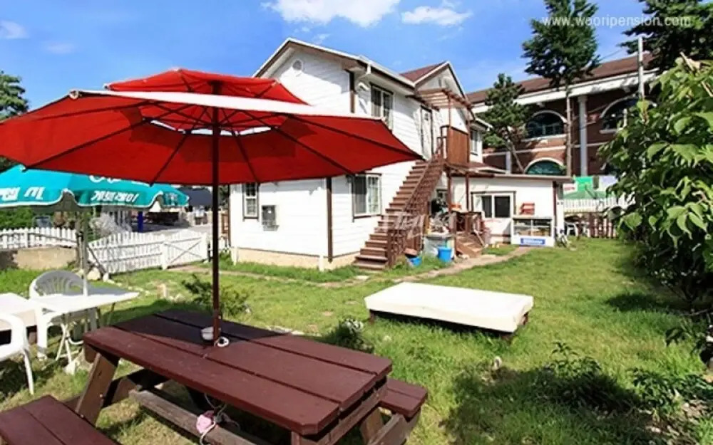 Donghae Suwonji Pension
