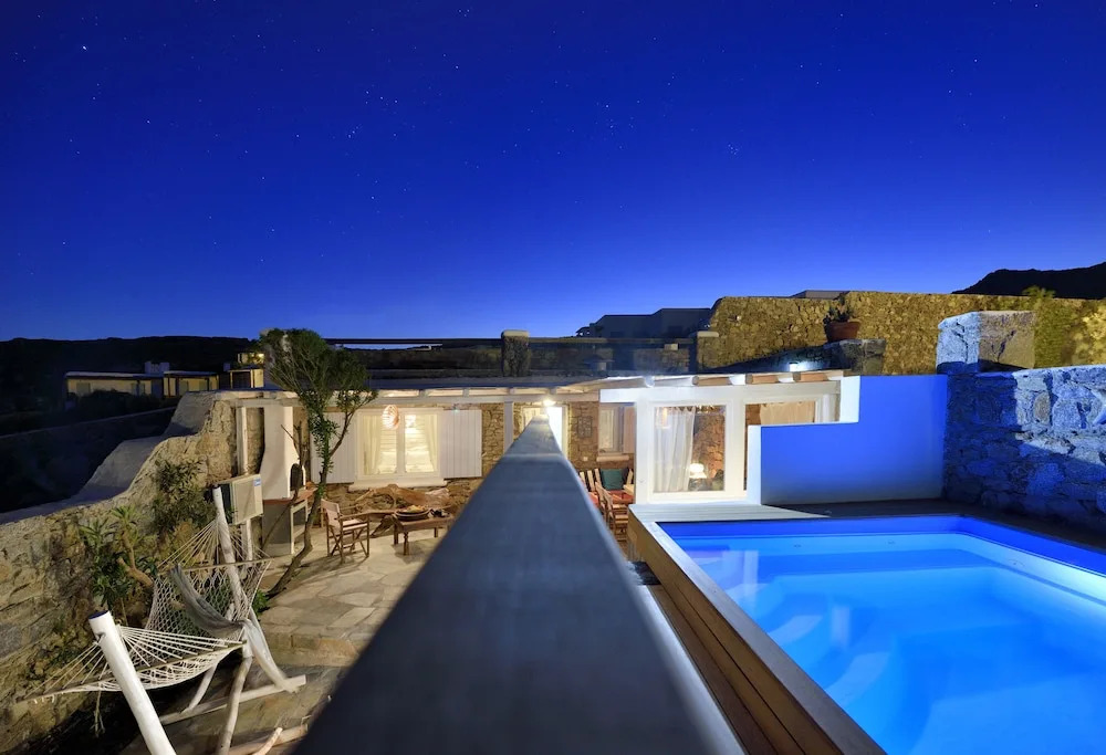 Aiolos Villas