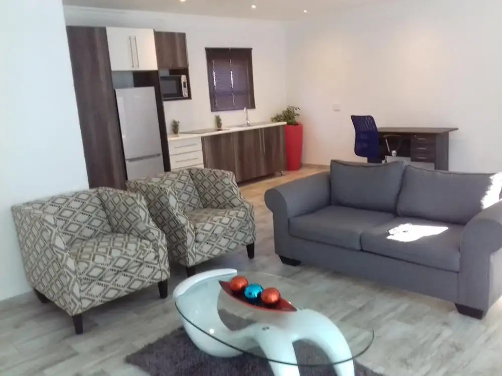 Mayberrypark Guest lodge