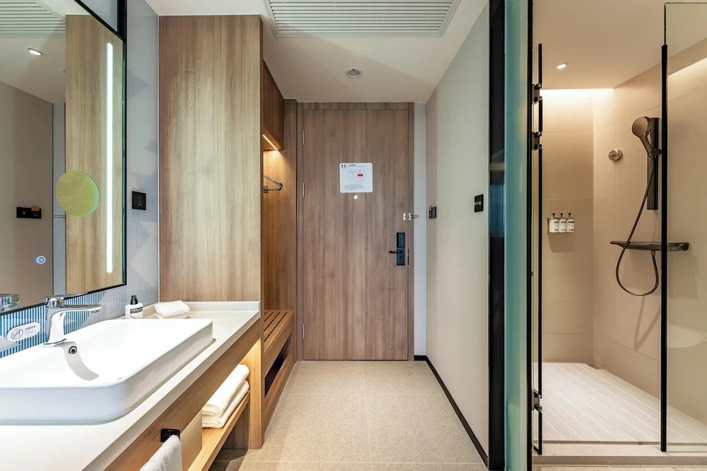 Holiday Inn Express Shanghai Jingan Temple by IHG