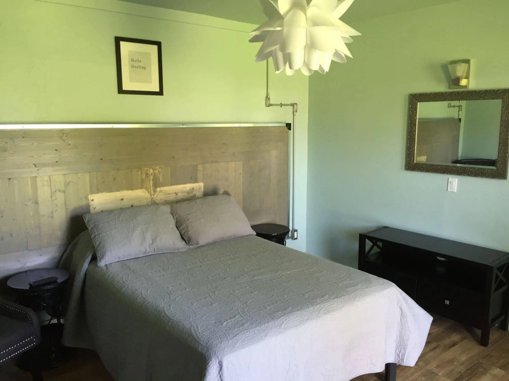 Rooms at The Pecan