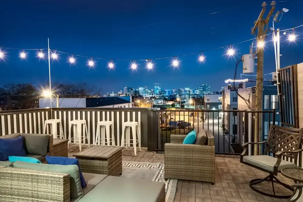 Luxury Townhome With Rooftop Deck Skyline Views