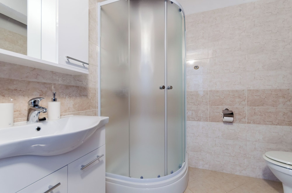 Apartment-rooms Preka