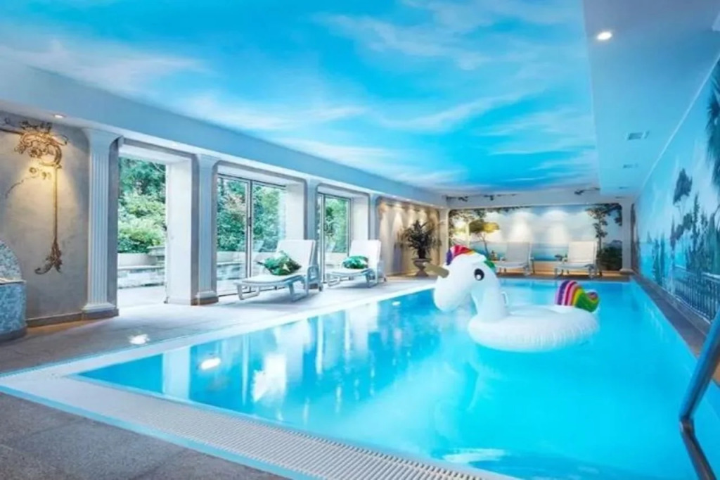 Bernstein Hotel Villa Kastania