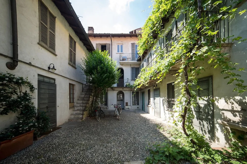 HbHall - Navigli 2 Apartment