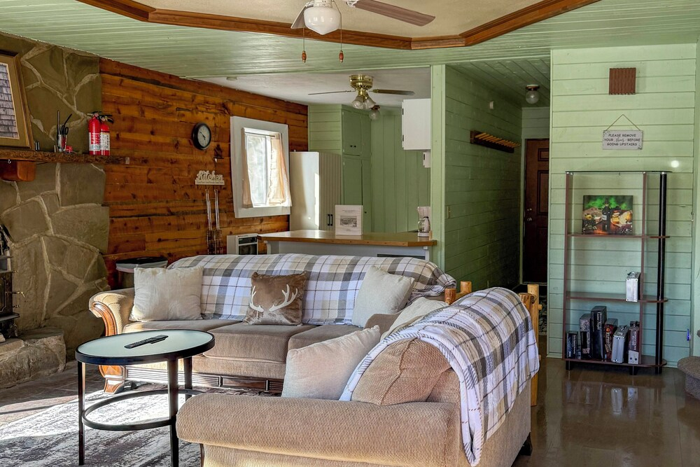Lovely 3BR Mountain View Fireplace