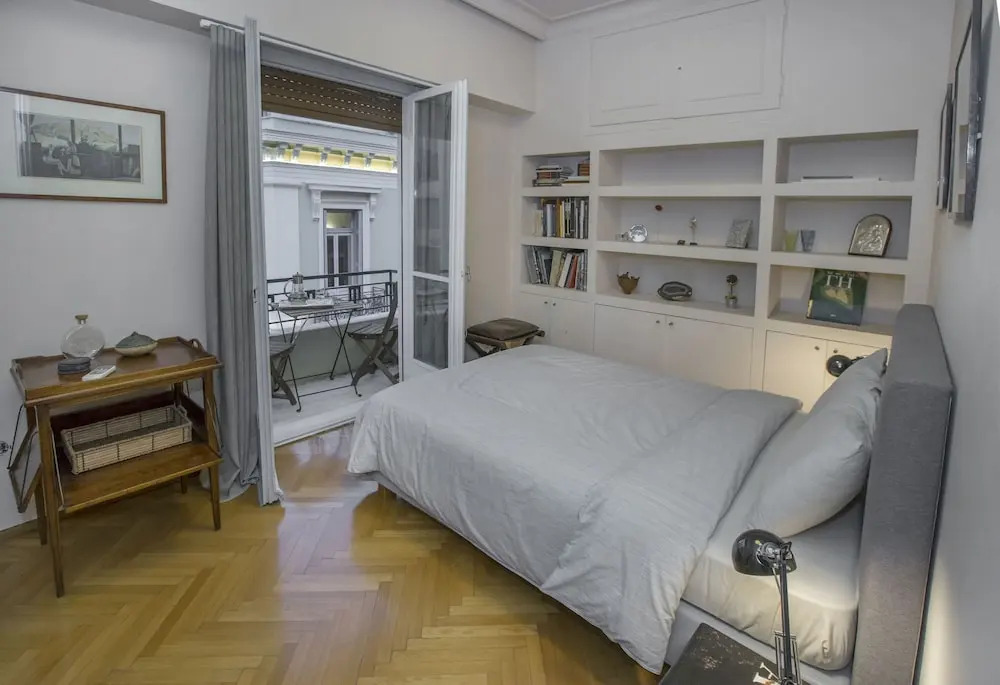 Downtown, classic apartment in Syntagma by GHH