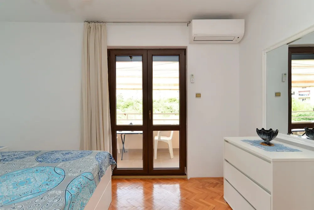Apartment 43