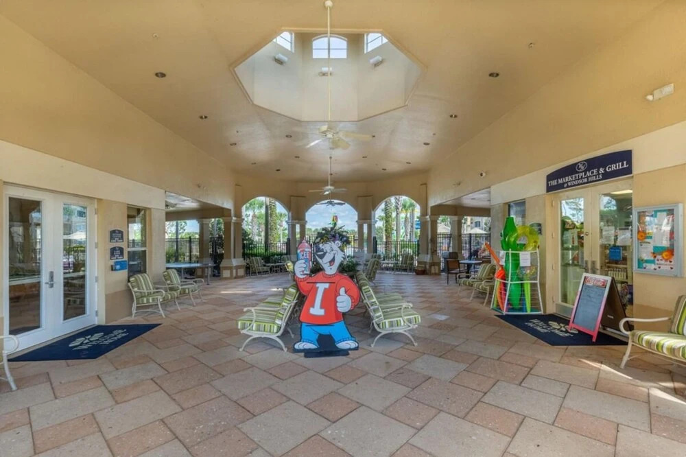 3 Bed Windsor Hills Condo Kids Themed Room Balcony