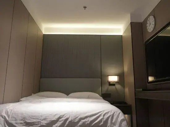 Dehui Qiantang Elegant Restaurant Business Hotel