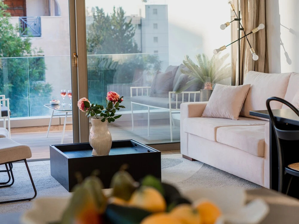 "sanders Evolution - Nice 3-bdr Apt w/ Shared Pool"