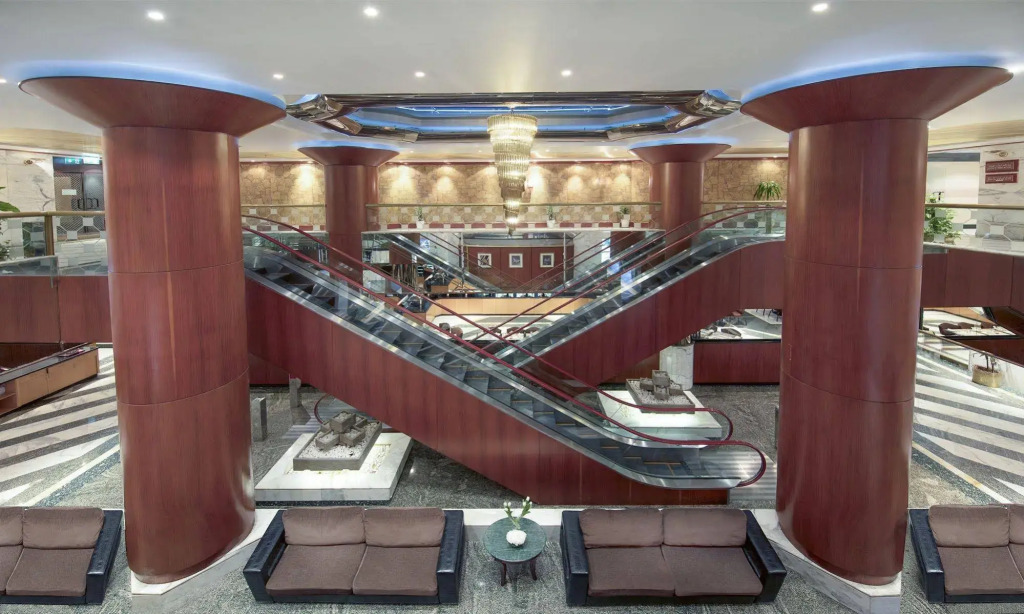 Admiral Plaza Hotel