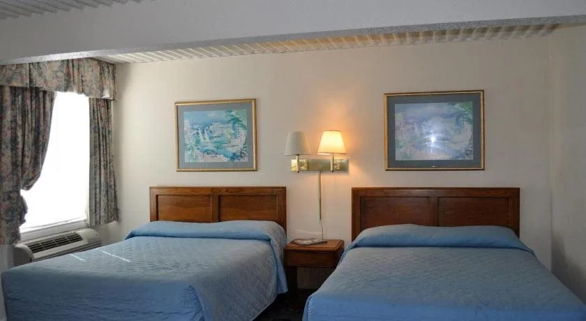 The Diplomat Family Motel