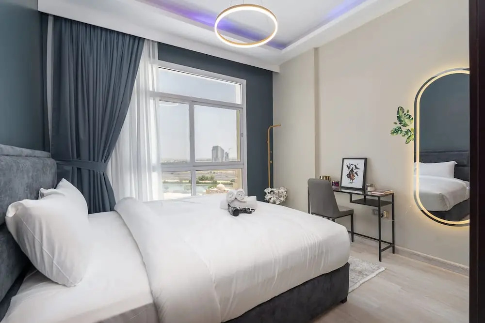 Calm 1-bedroom With Relaxing Balcony Atmosphere in Liwan