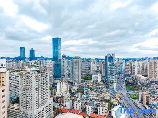 7Days Inn Hotel (Guiyang Fountain Subway Station Minsheng Road Food Street)