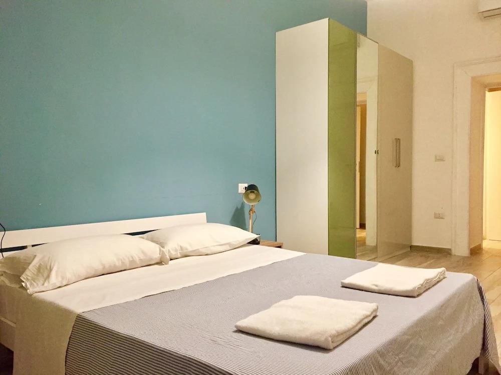 Stay in Naples Flats
