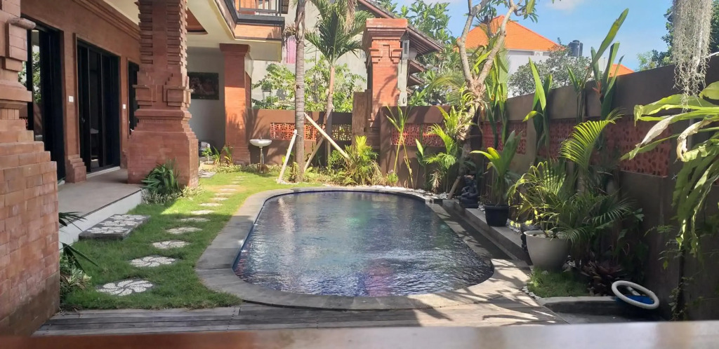 Dados Guest House