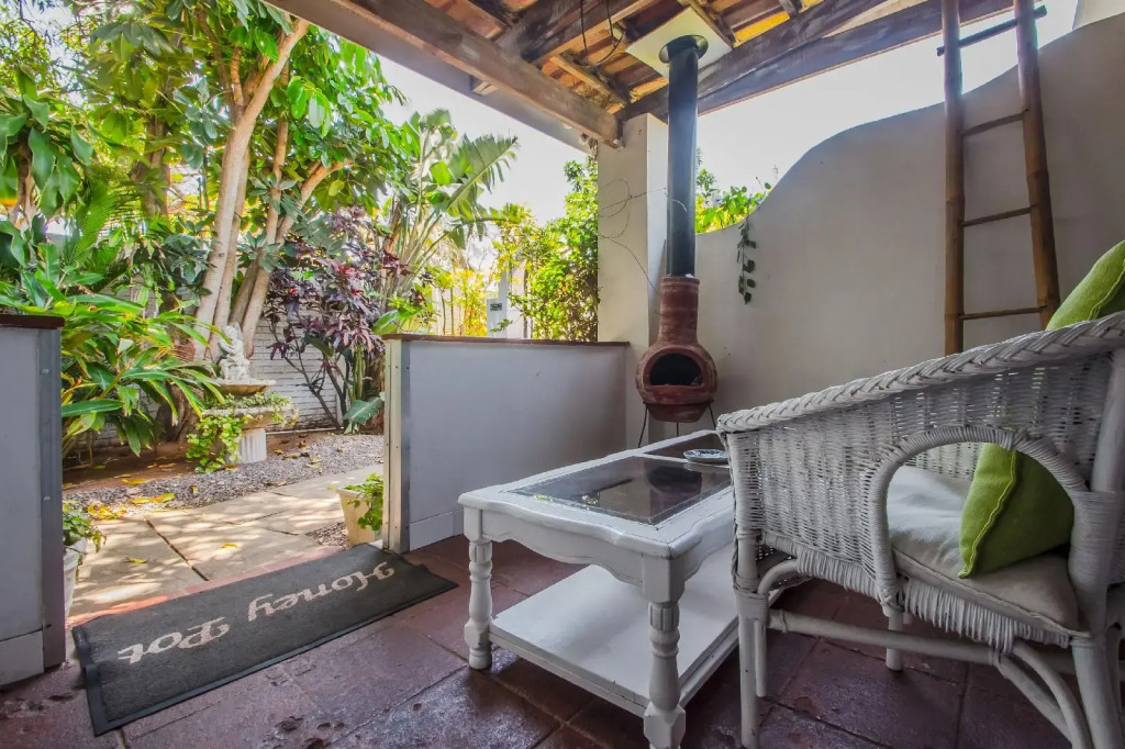 HoneyPot Guest house