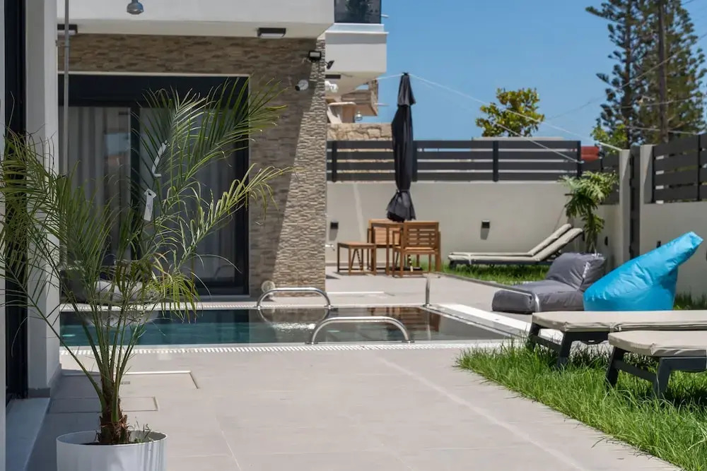 Elegant Stylish Villas with Shared Pool in Crete