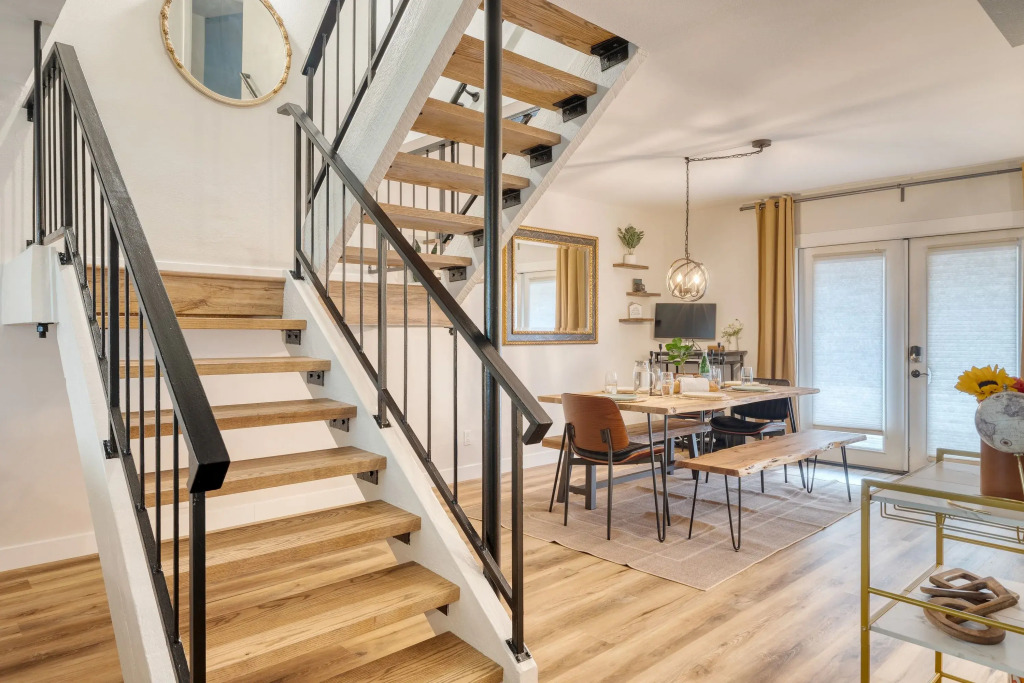 Old Town Treasure by Avantstay Central Location