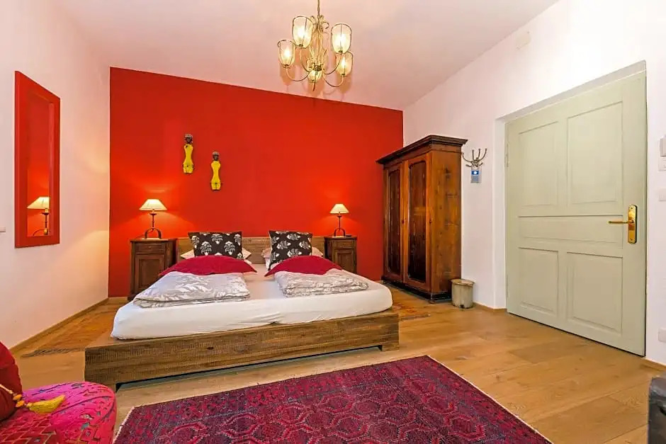 Zenana Boutique Hotel