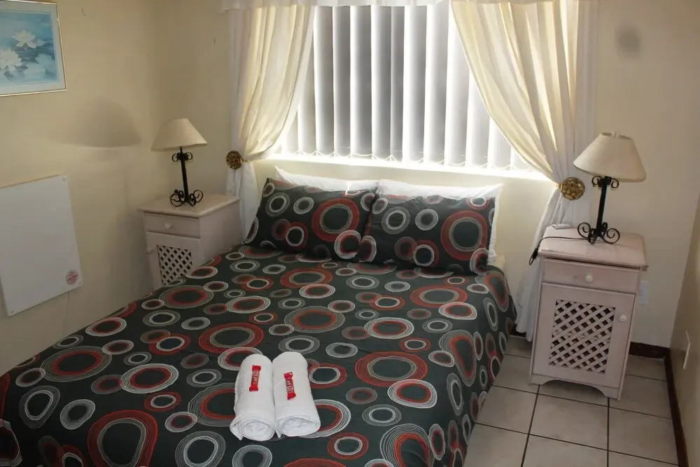 8 Wee Hoose Self catering