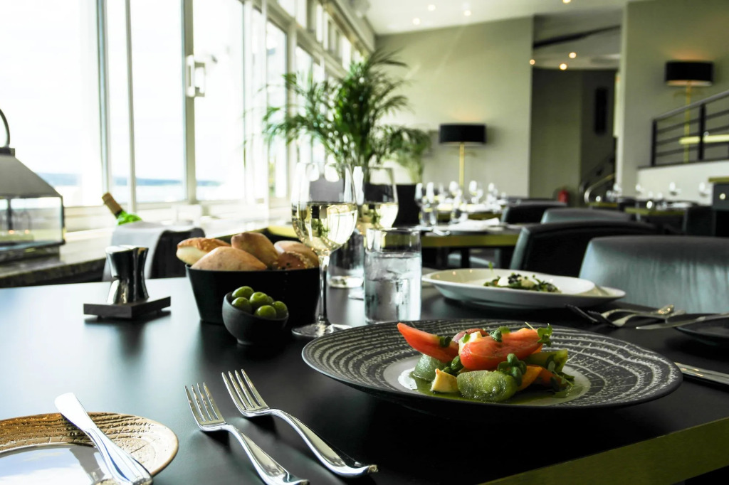 Haven Hotel