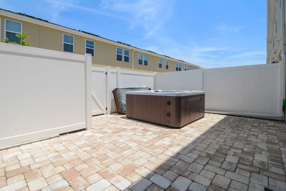 Stunning 4Bd Sleeps9 w Jacuzzi Close to Disney @ Compass Bay 5113