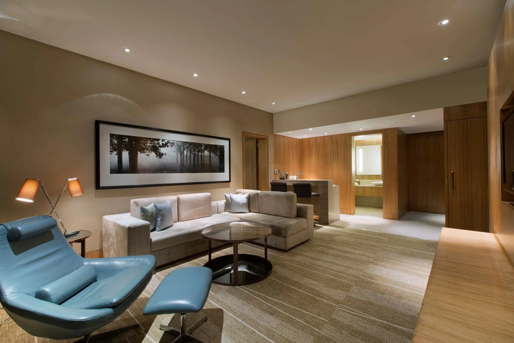 Sheraton Grand Bangalore Hotel at Brigade Gateway