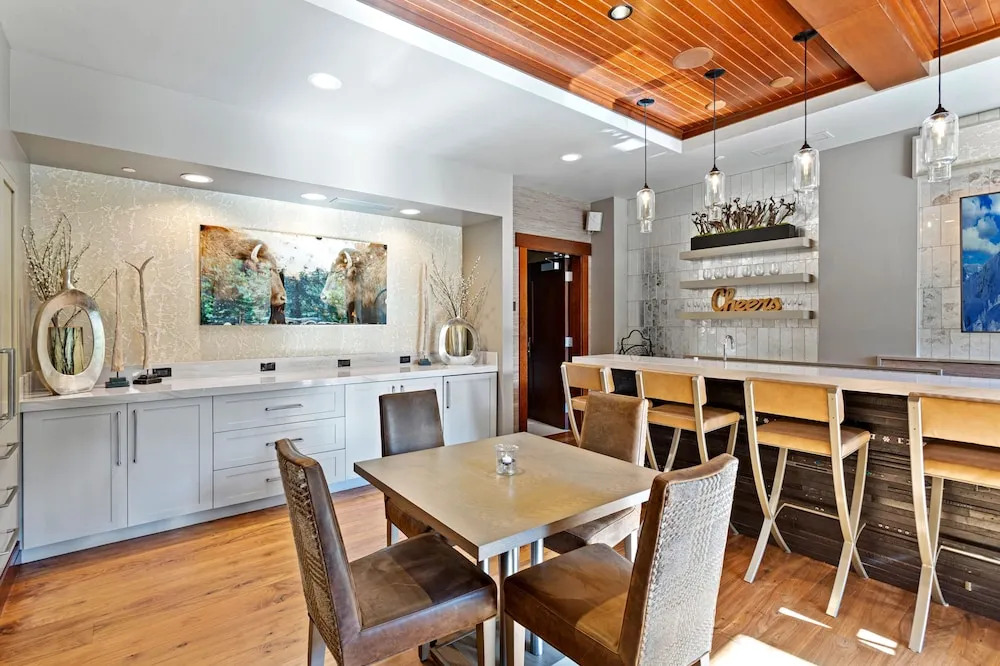 Ski-In Ski-Out 3BR Deer Valley Retreat condo