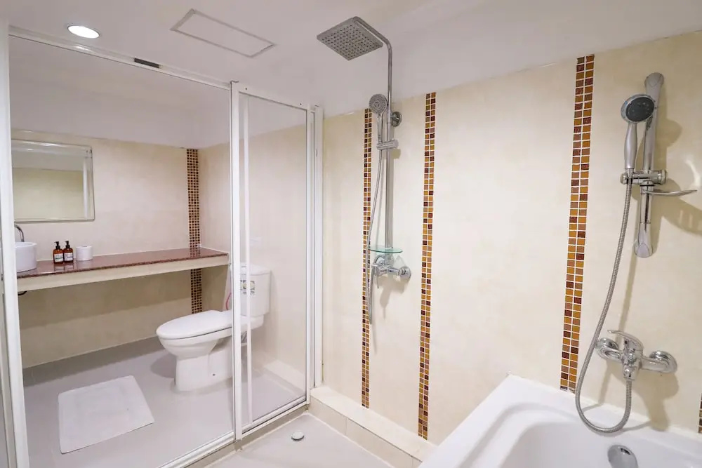 Baan Sabai Rama IV Apartment