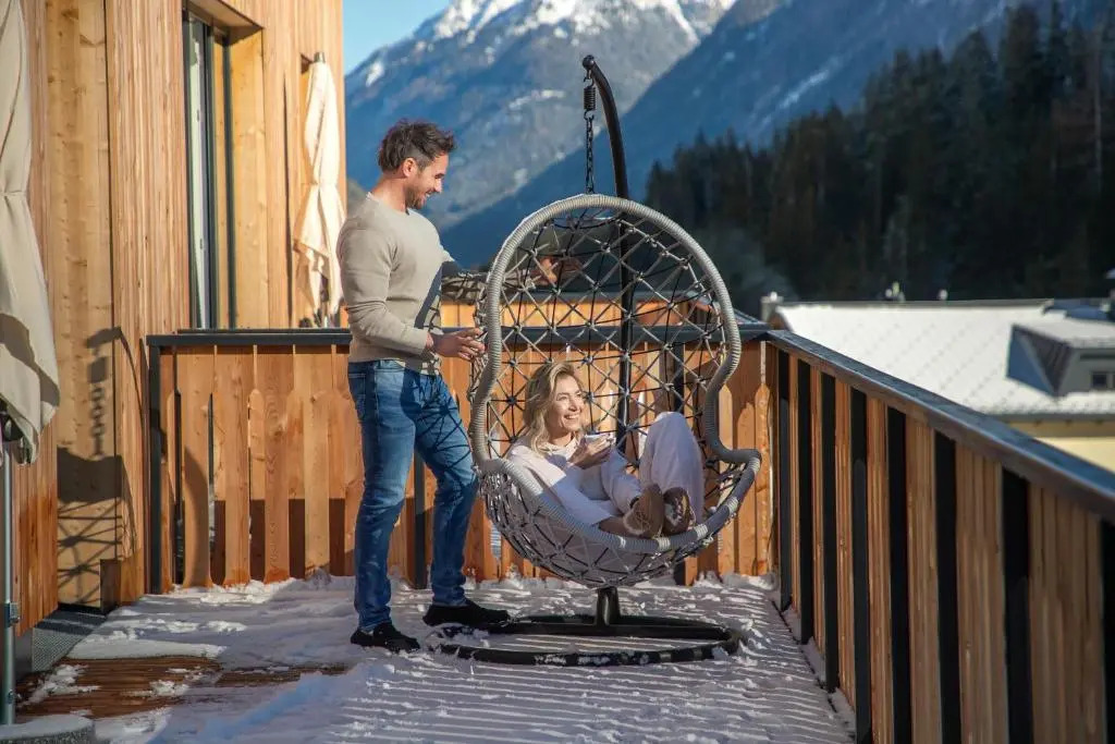 All-Suite Resort Paznaun Silvretta Premium Card Ende Juni bis Anfang Oktober inkludiert